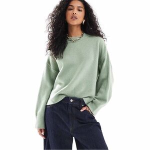 asos design knitted crew neck boxy sweater in green - size M